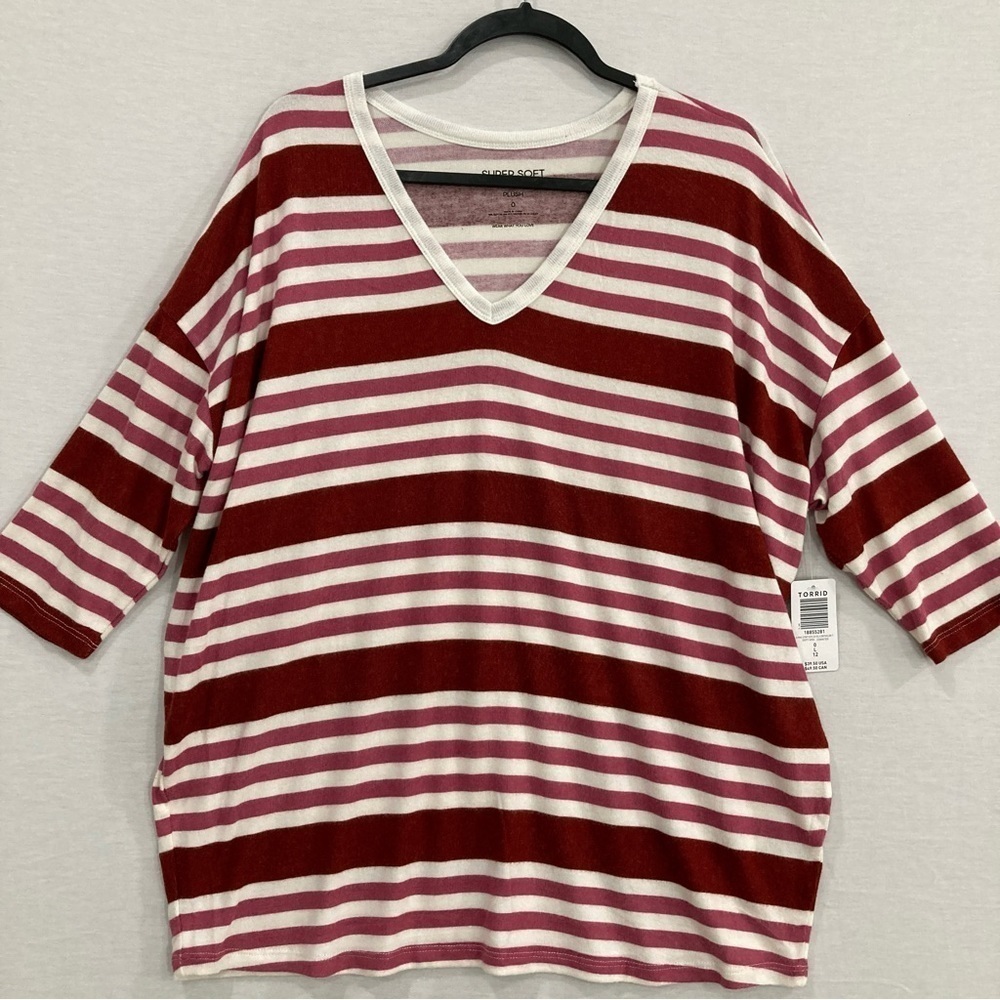 New Torrid Super Soft Plush Pink Red Striped V-Neck Knit Top size Large